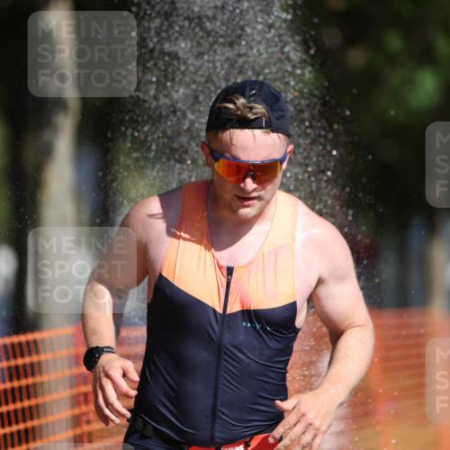 07.09.2025 - 19. Norderstedt Triathlon Michael Strokosch http://msf.ph/oto/8810060 07.09.2025 11:38:54 Laufen 833, 1184, 1340 meine-sportfotos.de