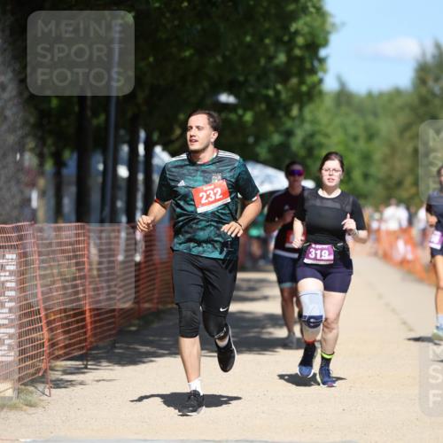 07.09.2025 - 19. Norderstedt Triathlon Michael Strokosch http://msf.ph/oto/8810086 07.09.2025 13:25:41 Laufen 232, 270, 319, 358, 809, 1331 meine-sportfotos.de