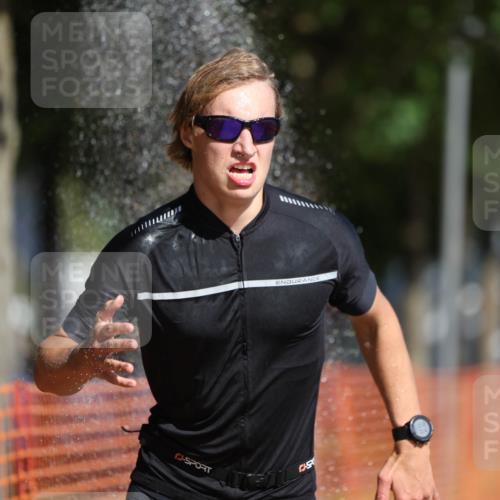 07.09.2025 - 19. Norderstedt Triathlon Michael Strokosch http://msf.ph/oto/8810094 07.09.2025 11:38:57 Laufen 1184, 1340, 1377 meine-sportfotos.de