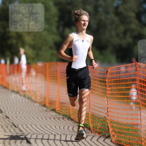 07.09.2025 - 19. Norderstedt Triathlon Michael Strokosch http://msf.ph/oto/8810095 07.09.2025 10:39:55 Laufen 675 meine-sportfotos.de