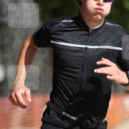 07.09.2025 - 19. Norderstedt Triathlon Michael Strokosch http://msf.ph/oto/8810106 07.09.2025 11:38:58 Laufen 1184, 1377 meine-sportfotos.de