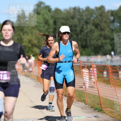 07.09.2025 - 19. Norderstedt Triathlon Michael Strokosch http://msf.ph/oto/8810140 07.09.2025 13:25:44 Laufen 232, 270, 319, 358, 809 meine-sportfotos.de