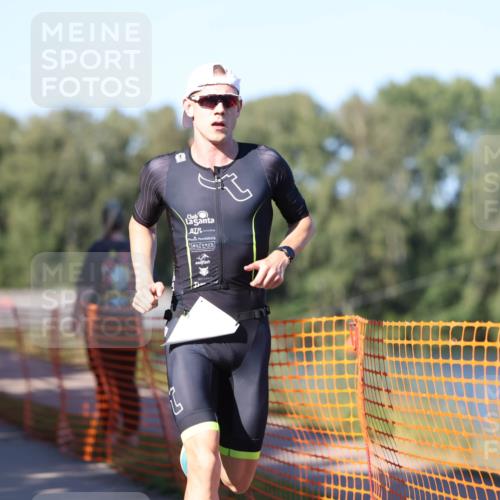 07.09.2025 - 19. Norderstedt Triathlon Michael Strokosch http://msf.ph/oto/8810146 07.09.2025 16:14:46 Laufen 447, 538, 1073 meine-sportfotos.de