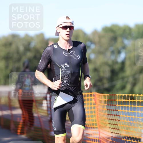 07.09.2025 - 19. Norderstedt Triathlon Michael Strokosch http://msf.ph/oto/8810149 07.09.2025 16:14:46 Laufen 447, 538, 1073 meine-sportfotos.de