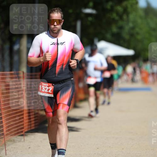 07.09.2025 - 19. Norderstedt Triathlon Michael Strokosch http://msf.ph/oto/8810163 07.09.2025 12:48:09 Laufen 1282, 1322 meine-sportfotos.de