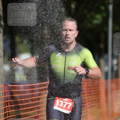 07.09.2025 - 19. Norderstedt Triathlon Michael Strokosch http://msf.ph/oto/8810195 07.09.2025 11:39:04 Laufen 231, 1377 meine-sportfotos.de