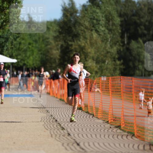 07.09.2025 - 19. Norderstedt Triathlon Michael Strokosch http://msf.ph/oto/8810202 07.09.2025 10:40:12 Laufen 664, 1127 meine-sportfotos.de