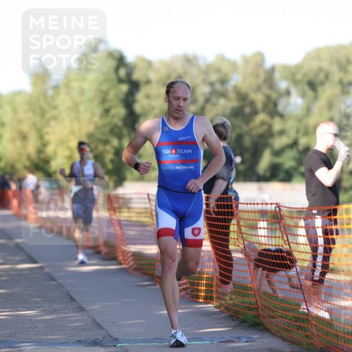 07.09.2025 - 19. Norderstedt Triathlon Michael Strokosch http://msf.ph/oto/8810226 07.09.2025 16:15:04 Laufen 479, 494, 536, 540, 1051, 1065, 1563, 1600 meine-sportfotos.de