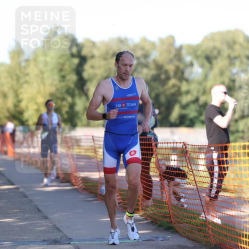 07.09.2025 - 19. Norderstedt Triathlon Michael Strokosch http://msf.ph/oto/8810229 07.09.2025 16:15:04 Laufen 479, 494, 536, 540, 1051, 1065, 1563, 1600 meine-sportfotos.de