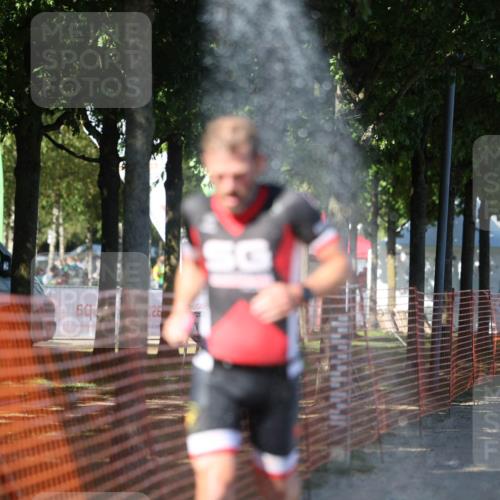 07.09.2025 - 19. Norderstedt Triathlon Michael Strokosch http://msf.ph/oto/8810240 07.09.2025 15:17:39 Laufen 982, 983 meine-sportfotos.de