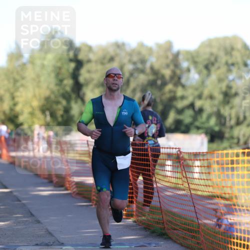 07.09.2025 - 19. Norderstedt Triathlon Michael Strokosch http://msf.ph/oto/8810294 07.09.2025 16:15:15 Laufen 530, 540 meine-sportfotos.de
