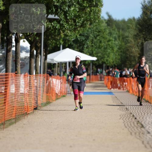 07.09.2025 - 19. Norderstedt Triathlon Michael Strokosch http://msf.ph/oto/8810296 07.09.2025 10:40:16 Laufen 645, 664, 1127 meine-sportfotos.de