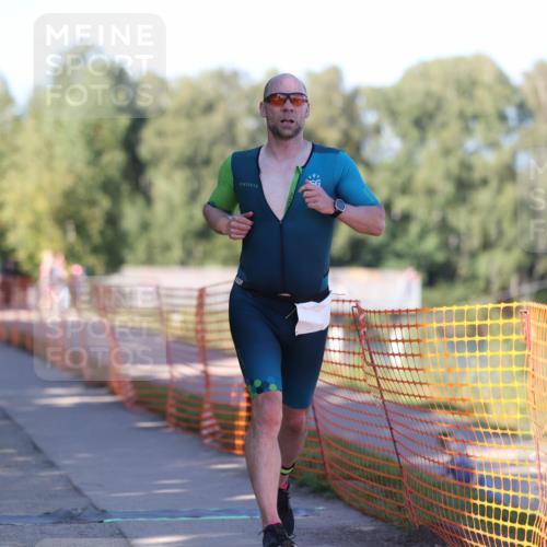 07.09.2025 - 19. Norderstedt Triathlon Michael Strokosch http://msf.ph/oto/8810302 07.09.2025 16:15:15 Laufen 530, 540 meine-sportfotos.de