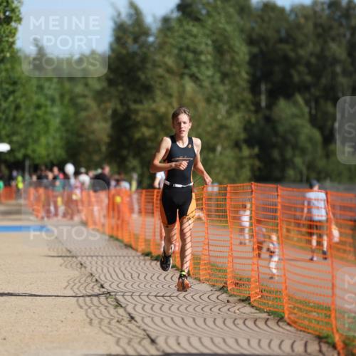07.09.2025 - 19. Norderstedt Triathlon Michael Strokosch http://msf.ph/oto/8810332 07.09.2025 10:40:20 Laufen 645, 664, 1123 meine-sportfotos.de