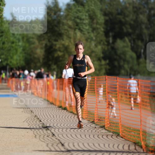 07.09.2025 - 19. Norderstedt Triathlon Michael Strokosch http://msf.ph/oto/8810341 07.09.2025 10:40:20 Laufen 645, 664, 1123 meine-sportfotos.de