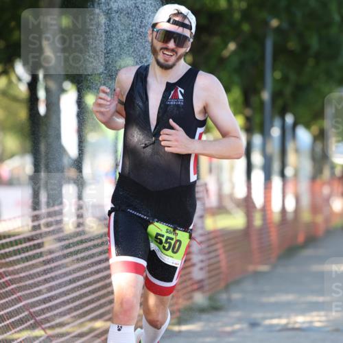 07.09.2025 - 19. Norderstedt Triathlon Michael Strokosch http://msf.ph/oto/8810378 07.09.2025 16:15:25 Laufen 550, 1430 meine-sportfotos.de
