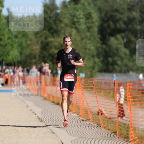 07.09.2025 - 19. Norderstedt Triathlon Michael Strokosch http://msf.ph/oto/8810386 07.09.2025 11:39:17 Laufen 1355 meine-sportfotos.de