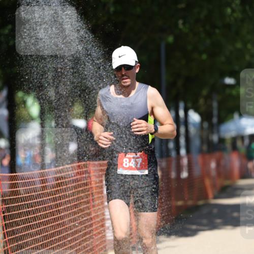 07.09.2025 - 19. Norderstedt Triathlon Michael Strokosch http://msf.ph/oto/8810388 07.09.2025 13:26:07 Laufen 247, 310, 337, 847 meine-sportfotos.de