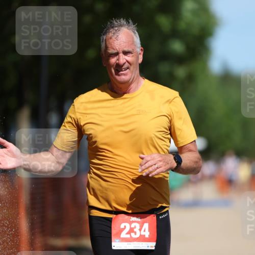 07.09.2025 - 19. Norderstedt Triathlon Michael Strokosch http://msf.ph/oto/8810397 07.09.2025 12:48:30 Laufen 234 meine-sportfotos.de