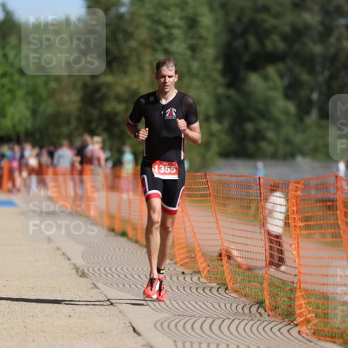 07.09.2025 - 19. Norderstedt Triathlon Michael Strokosch http://msf.ph/oto/8810405 07.09.2025 11:39:18 Laufen 1355 meine-sportfotos.de