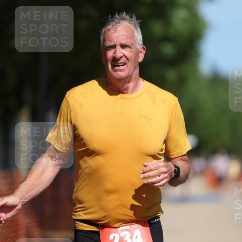 07.09.2025 - 19. Norderstedt Triathlon Michael Strokosch http://msf.ph/oto/8810411 07.09.2025 12:48:30 Laufen 234 meine-sportfotos.de
