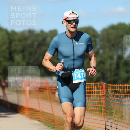 07.09.2025 - 19. Norderstedt Triathlon Michael Strokosch http://msf.ph/oto/8810423 07.09.2025 15:18:03 Laufen 398, 422, 896, 990, 1478 meine-sportfotos.de
