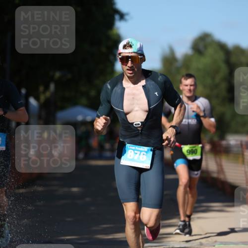 07.09.2025 - 19. Norderstedt Triathlon Michael Strokosch http://msf.ph/oto/8810457 07.09.2025 15:18:07 Laufen 398, 990, 1478 meine-sportfotos.de