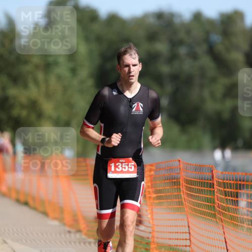 07.09.2025 - 19. Norderstedt Triathlon Michael Strokosch http://msf.ph/oto/8810463 07.09.2025 11:39:20 Laufen 1355 meine-sportfotos.de