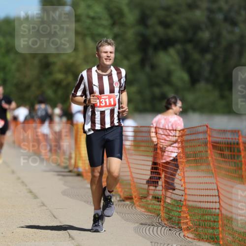 07.09.2025 - 19. Norderstedt Triathlon Michael Strokosch http://msf.ph/oto/8810479 07.09.2025 12:48:47 Laufen 1212, 1311 meine-sportfotos.de