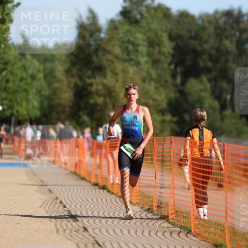 07.09.2025 - 19. Norderstedt Triathlon Michael Strokosch http://msf.ph/oto/8810509 07.09.2025 10:40:49 Laufen 649 meine-sportfotos.de