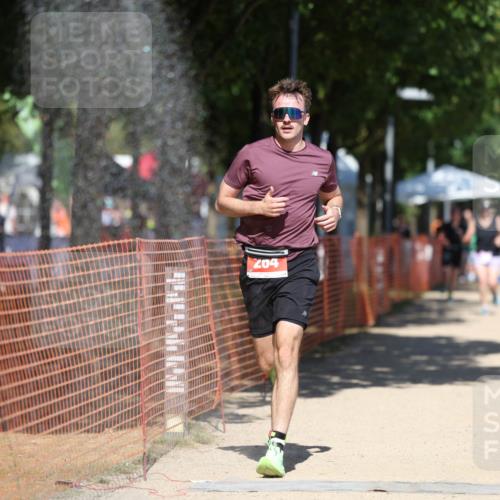 07.09.2025 - 19. Norderstedt Triathlon Michael Strokosch http://msf.ph/oto/8810566 07.09.2025 13:26:28 Laufen 264 meine-sportfotos.de