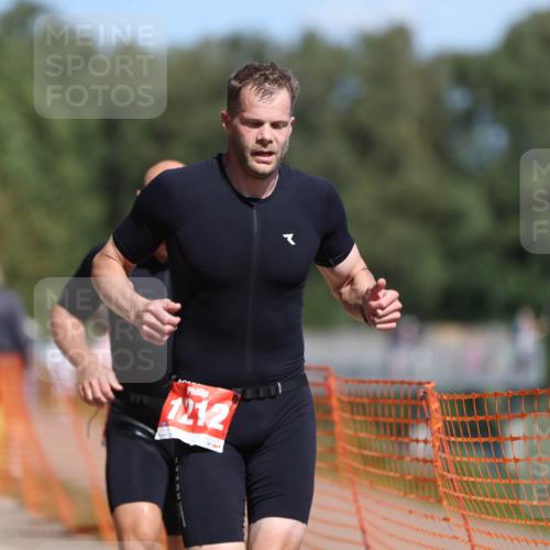 07.09.2025 - 19. Norderstedt Triathlon Michael Strokosch http://msf.ph/oto/8810583 07.09.2025 12:48:55 Laufen 1212, 1342, 1364 meine-sportfotos.de