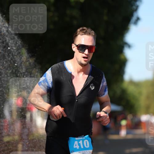 07.09.2025 - 19. Norderstedt Triathlon Michael Strokosch http://msf.ph/oto/8810597 07.09.2025 15:18:45 Laufen 374, 410 meine-sportfotos.de