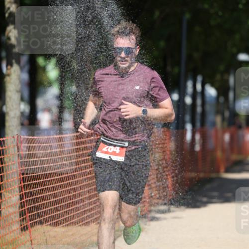 07.09.2025 - 19. Norderstedt Triathlon Michael Strokosch http://msf.ph/oto/8810604 07.09.2025 13:26:29 Laufen 264 meine-sportfotos.de