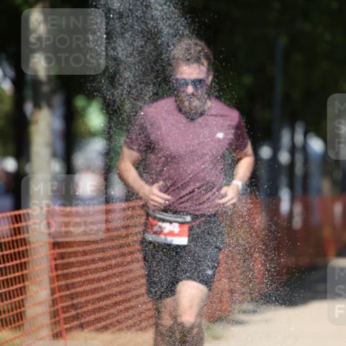 07.09.2025 - 19. Norderstedt Triathlon Michael Strokosch http://msf.ph/oto/8810611 07.09.2025 13:26:29 Laufen 264 meine-sportfotos.de