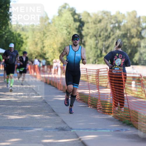 07.09.2025 - 19. Norderstedt Triathlon Michael Strokosch http://msf.ph/oto/8810627 07.09.2025 16:16:05 Laufen 454, 1587, 1591, 1604, 1624 meine-sportfotos.de