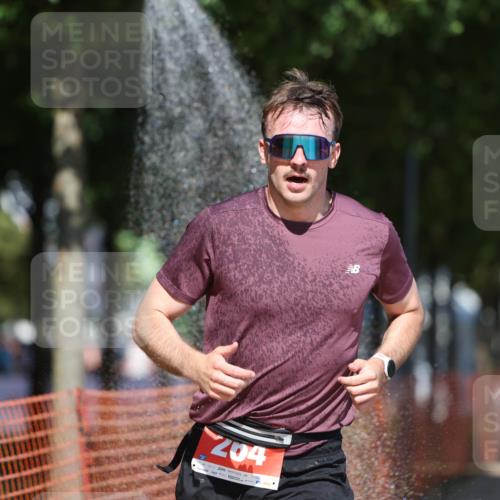 07.09.2025 - 19. Norderstedt Triathlon Michael Strokosch http://msf.ph/oto/8810633 07.09.2025 13:26:30 Laufen 264 meine-sportfotos.de