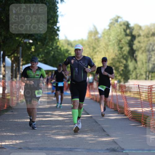 07.09.2025 - 19. Norderstedt Triathlon Michael Strokosch http://msf.ph/oto/8810665 07.09.2025 16:16:09 Laufen 414, 454, 868, 1070, 1591, 1604, 1624 meine-sportfotos.de