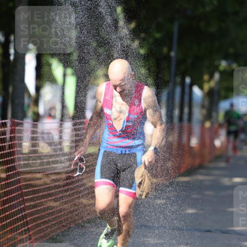 07.09.2025 - 19. Norderstedt Triathlon Michael Strokosch http://msf.ph/oto/8810666 07.09.2025 15:19:00 Laufen 1020, 1026 meine-sportfotos.de