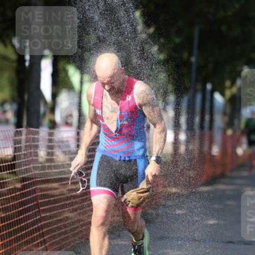 07.09.2025 - 19. Norderstedt Triathlon Michael Strokosch http://msf.ph/oto/8810669 07.09.2025 15:19:00 Laufen 1020, 1026 meine-sportfotos.de
