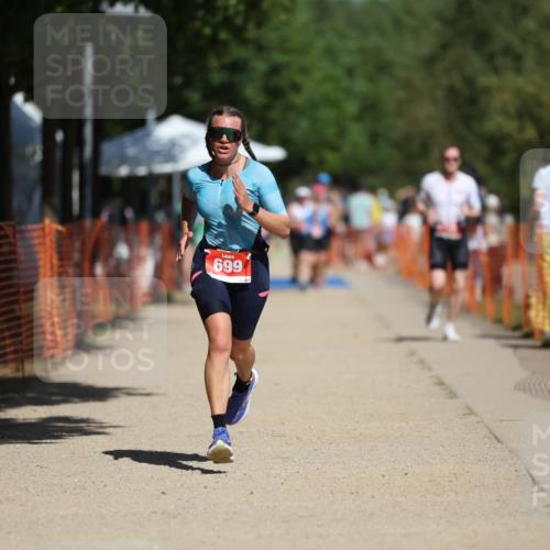 07.09.2025 - 19. Norderstedt Triathlon Michael Strokosch http://msf.ph/oto/8810677 07.09.2025 12:49:11 Laufen 699 meine-sportfotos.de