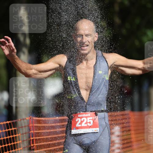 07.09.2025 - 19. Norderstedt Triathlon Michael Strokosch http://msf.ph/oto/8810688 07.09.2025 11:39:34 Laufen 225, 1156, 1193 meine-sportfotos.de