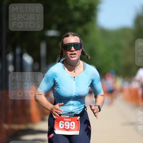 07.09.2025 - 19. Norderstedt Triathlon Michael Strokosch http://msf.ph/oto/8810756 07.09.2025 12:49:13 Laufen 699, 737 meine-sportfotos.de
