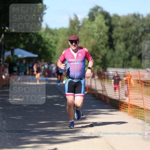 07.09.2025 - 19. Norderstedt Triathlon Michael Strokosch http://msf.ph/oto/8810784 07.09.2025 15:19:22 Laufen 1019 meine-sportfotos.de