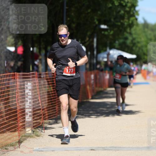 07.09.2025 - 19. Norderstedt Triathlon Michael Strokosch http://msf.ph/oto/8810812 07.09.2025 13:26:54 Laufen 177, 248, 1388 meine-sportfotos.de
