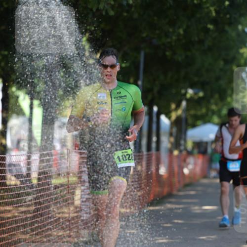 07.09.2025 - 19. Norderstedt Triathlon Michael Strokosch http://msf.ph/oto/8810823 07.09.2025 15:19:32 Laufen 863, 1028, 1434 meine-sportfotos.de
