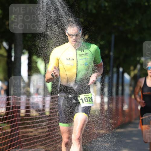 07.09.2025 - 19. Norderstedt Triathlon Michael Strokosch http://msf.ph/oto/8810836 07.09.2025 15:19:33 Laufen 863, 1028, 1434 meine-sportfotos.de