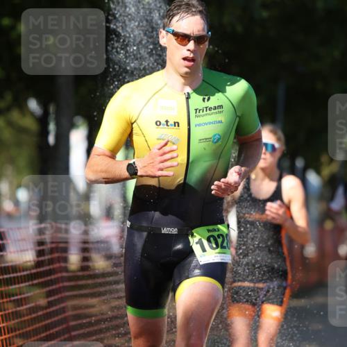 07.09.2025 - 19. Norderstedt Triathlon Michael Strokosch http://msf.ph/oto/8810853 07.09.2025 15:19:34 Laufen 863, 1028, 1434 meine-sportfotos.de