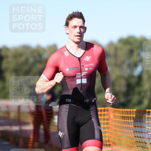 07.09.2025 - 19. Norderstedt Triathlon Michael Strokosch http://msf.ph/oto/8810862 07.09.2025 16:16:33 Laufen 416, 499, 1488, 1497, 1571 meine-sportfotos.de