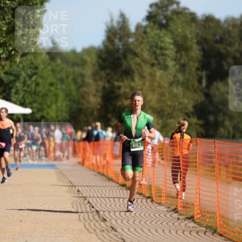 07.09.2025 - 19. Norderstedt Triathlon Michael Strokosch http://msf.ph/oto/8810867 07.09.2025 10:41:31 Laufen 655, 663 meine-sportfotos.de